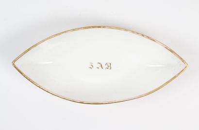 BLANC DE SÈVRES. PARISIAN DECOR.
An oval...
