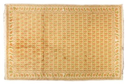 Grand tapis Grec.
Milieu XX e
Dimensions...