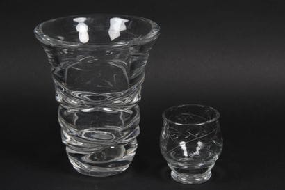LARGE VASE
in cut crystal.
Circa 1950.
H....