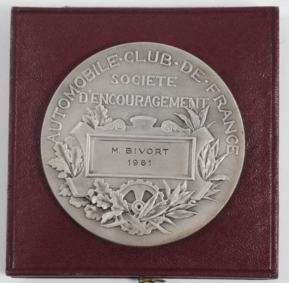 MÉDAILLE COMMÉMORATIVE en argent aux 950/1000,...