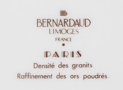 BERNARDAUD, Limoge.
Service modèle Paris...