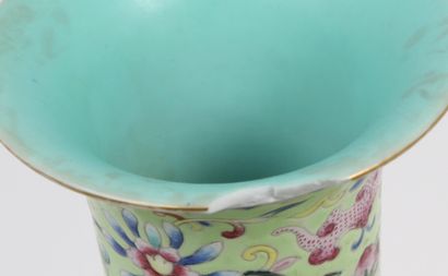 CHINE, période Minguo, XXe siècle
Vase à...