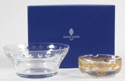 SAINT LOUIS, manufacture.
-Un cendrier modèle...