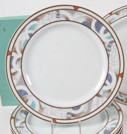 BERNARDAUD, Limoge.
Service modèle Paris...