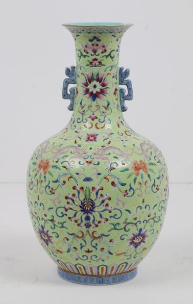 CHINE, période Minguo, XXe siècle
Vase à...