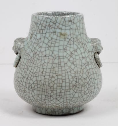 CHINE, XXe siècle
Vase piriforme de type...