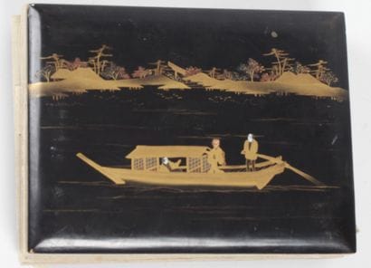 JAPON, album de 42 cartes postales, en noir...