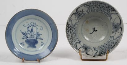 CHINE ET VIETNAM, XIXe siècle
Deux porcelaines...