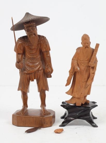 VIETNAM, XXe siècle
Deux sujets en bois sculptés,...