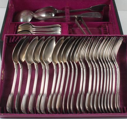 PARTIE DE MÉNAGÈRE en métal argenté, modèle...