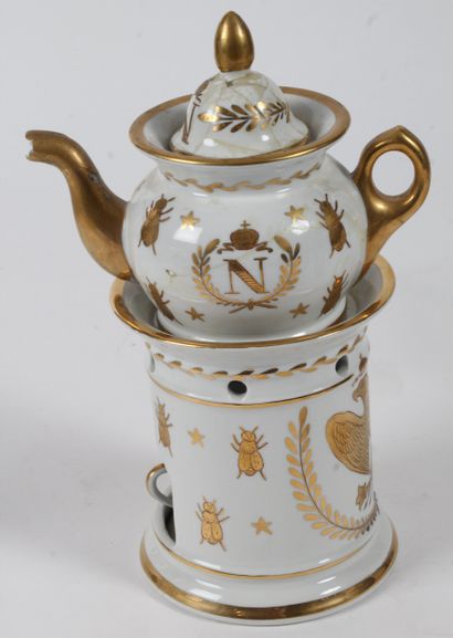 LOT DE PORCELAINE, comprenant : 
- 3 sujets...
