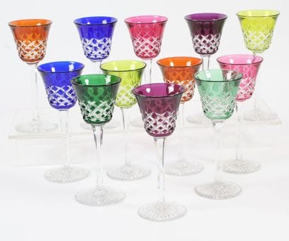 BACCARAT MODELE BURGOS,
12 verres à vin du...
