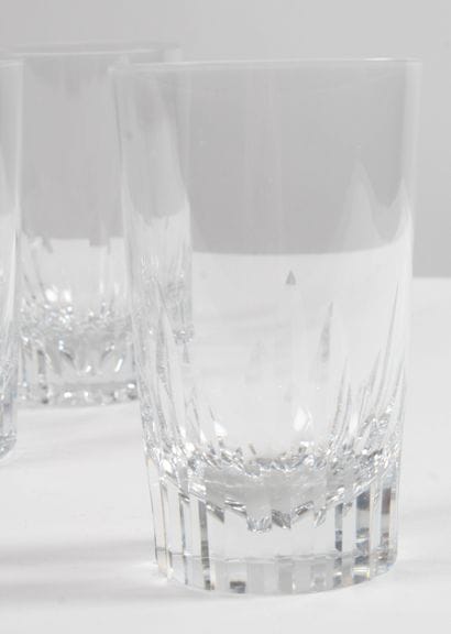 BACCARAT.
Huit verres à orangeade en cristal....