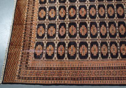 LARGE, FINE MOULTANE RUG. (Pakistan, circa...