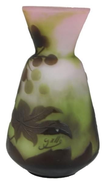Émile GALLÉ (1846-1904)
Vase à col ouvert...