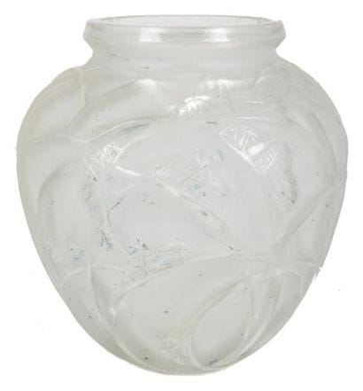 RENE LALIQUE (1860-1945)
Vase «Sauterelles»...