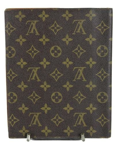 LOUIS VUITTON
Pochette agenda en cuir et...