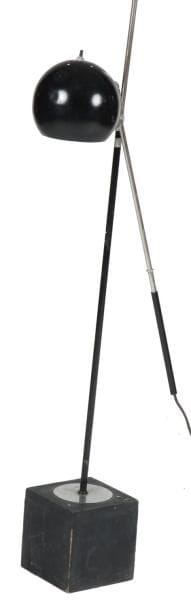 TRAVAIL FRANÇAIS
Lampe à poser, réflecteur...