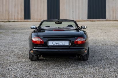 1998 JAGUAR XK8 Convertible
1998 Jaguar XK8...