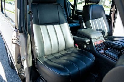 1995 LAND ROVER 25th Anniversary
Vehicle...