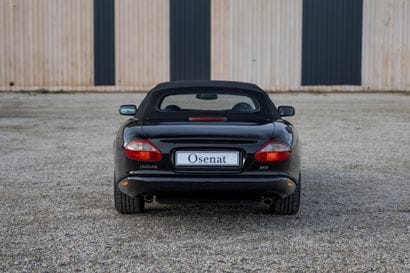 1998 JAGUAR XK8 Convertible
1998 Jaguar XK8...