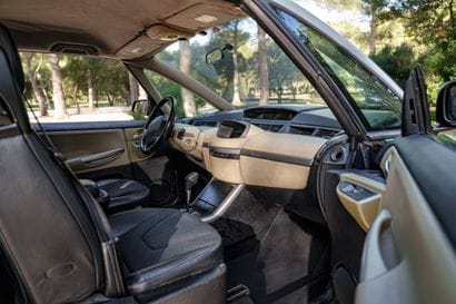 2003 RENAULT AVANTIME DYNAMIQUE V6

French...