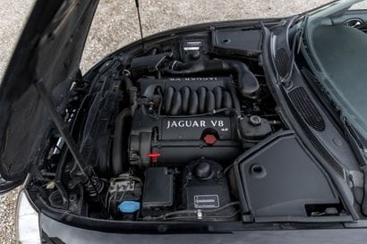 1998 JAGUAR XK8 Convertible
1998 Jaguar XK8...