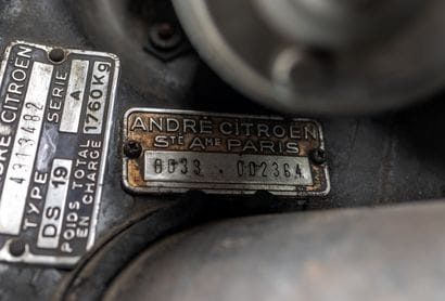 1966 CITROEN DS19
Carte grise française
Châssis...