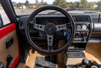 1984 RENAULT 5 TURBO 2 
Carte grise : Française...