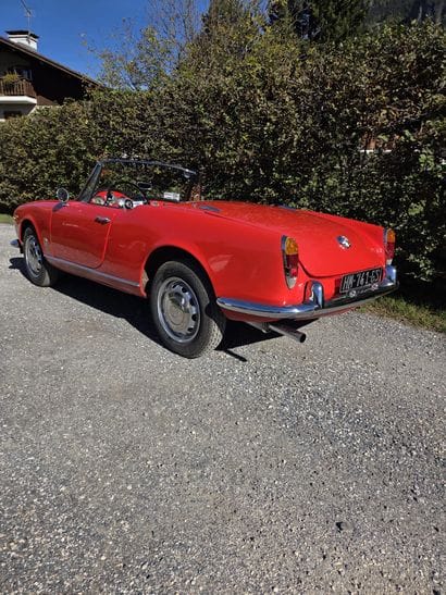 1963 ALFA ROMEO SPIDER 1600
Carte grise française...