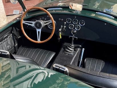 1984 HAWK AC COBRA 289
- Un des meilleurs...