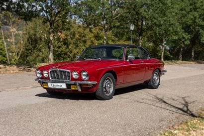 1976 JAGUAR XJC 12 
Châssis 2G50563BW 
Carte...