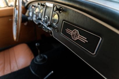 1960 MG A COUPE
Carte grise française
Châssis...