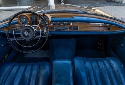 1963 MERCEDES BENZ 300SE
• Carte grise :...