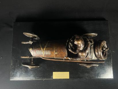 BRONZE DE FRANCOIS CHEVALIER
MERCEDES 1500...
