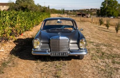 1963 MERCEDES BENZ 300SE
• Carte grise :...