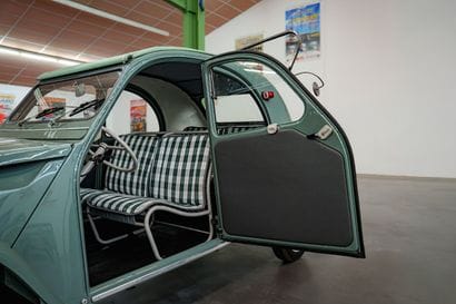 1963 CITROËN 2CV AZA
Carte grise : Française...