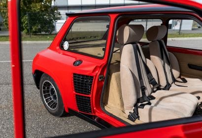 1984 RENAULT 5 TURBO 2 
Carte grise : Française...