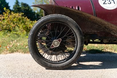 1927 BUGATTI BRESCIA TYPE 27
N° 1442
Carte...