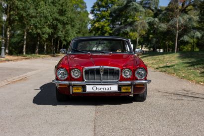 1976 JAGUAR XJC 12 
Châssis 2G50563BW 
Carte...