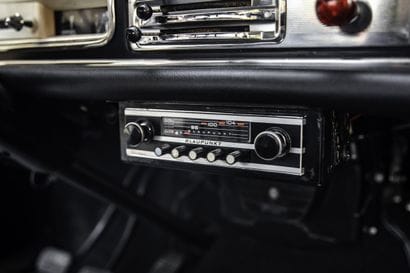 1965 Peugeot 404 Coupé
Version française
Châssis...