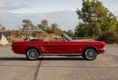 1966 FORD MUSTANG
Carte grise de collection
Châssis...