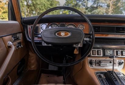 1976 JAGUAR XJC 12 
Châssis 2G50563BW 
Carte...
