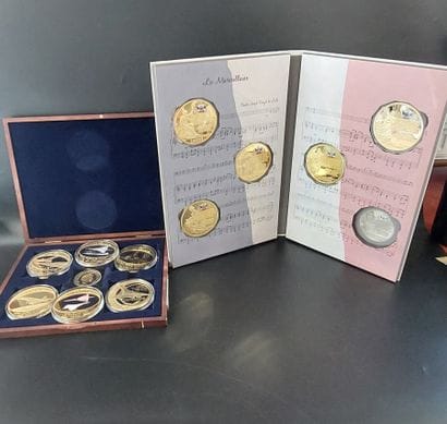 LA MARSEILLAISE : Coffret livre cartonné...