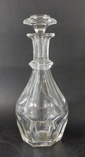 BACCARAT, Harcourt 

Baccarat crystal decanter...