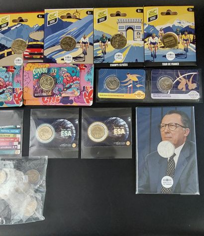 LOT :

- TOUR DE FRANCE : série complète...
