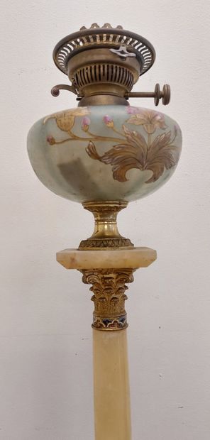 IMPORTANT AND BEAUTIFUL KEROSENE LAMP made...