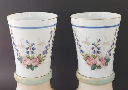 PAIR OF OPALINE VASES with floral decoration

H:...