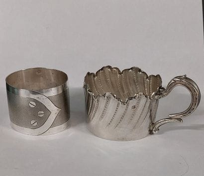 Set includes: 

- Monogrammed napkin ring...