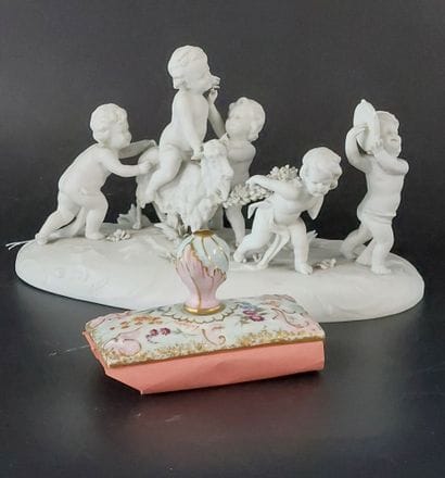 Biscuit Porcelain SET

Putti with Goat 

H:...